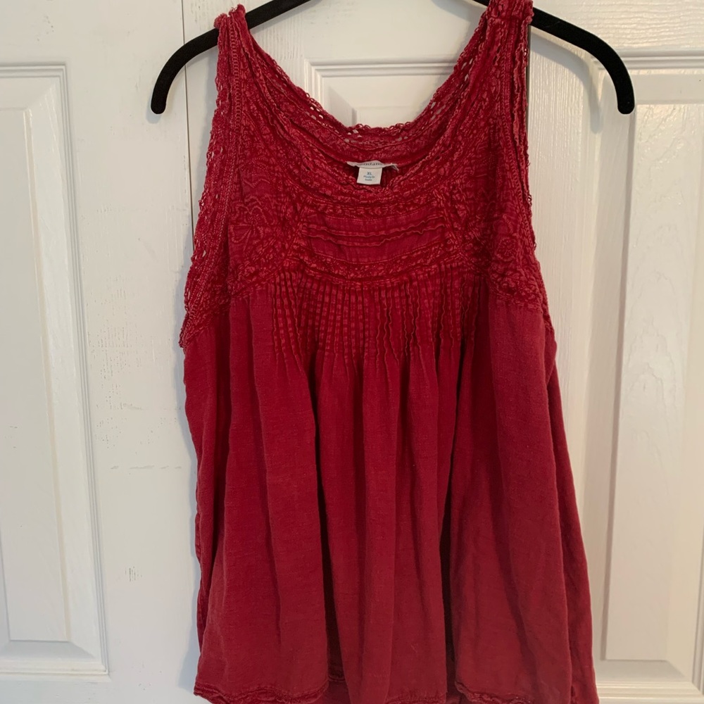 Sundance red top